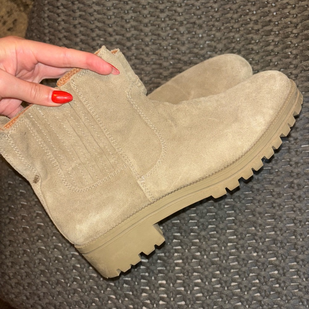 Lucky Brand Tan Ankle Booties